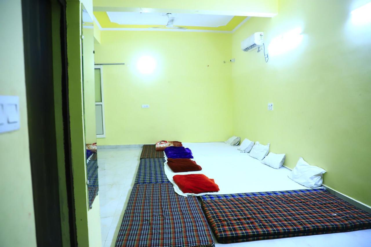 Shivraj Homestay 마투라 외부 사진
