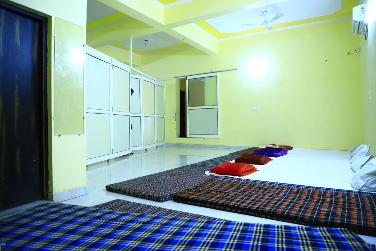 Shivraj Homestay 마투라 외부 사진